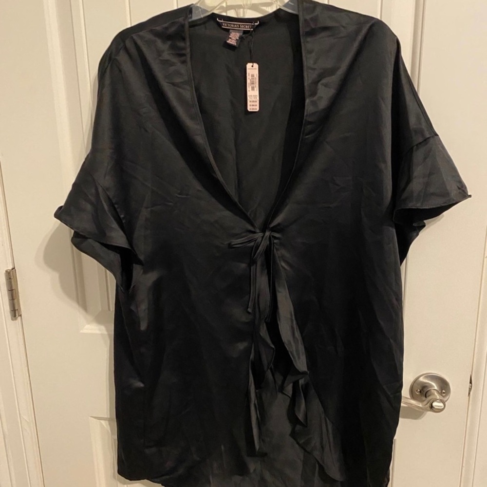 Victoria’s Secret Vintage Black Satin Ruffle Kimono Robe